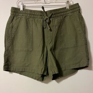 Women’s Old Navy Olive Green Casual Shorts